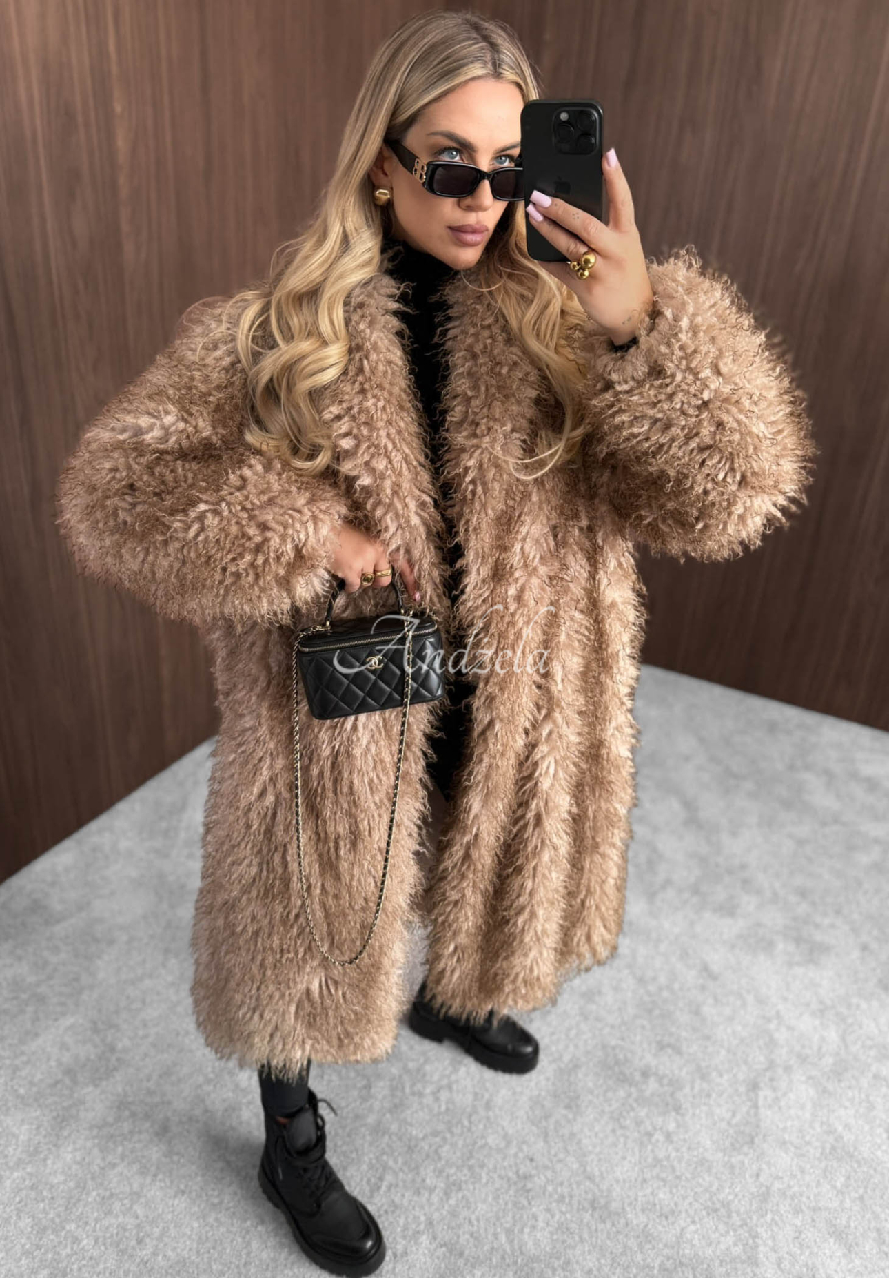 Langer Mantel aus Lammfellimitat November Fog Beige