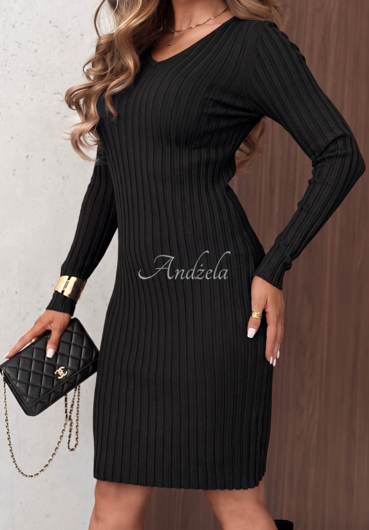 Geripptes Minikleid aus Viskose mit langen Ärmeln und Ausschnitt Lost Romance Schwarz