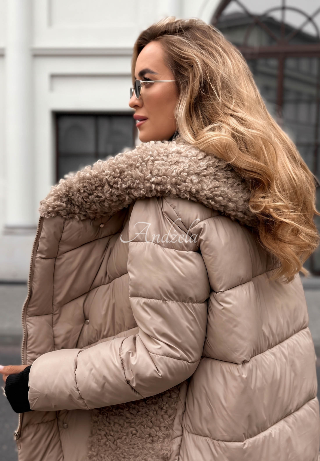 Lange Steppjacke mit Schaffellmantel Long Cold Winter Beige