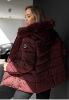 Krótka pikowana Jacke z futerkiem przy kapturze Frost Belle Schokoladenbraun