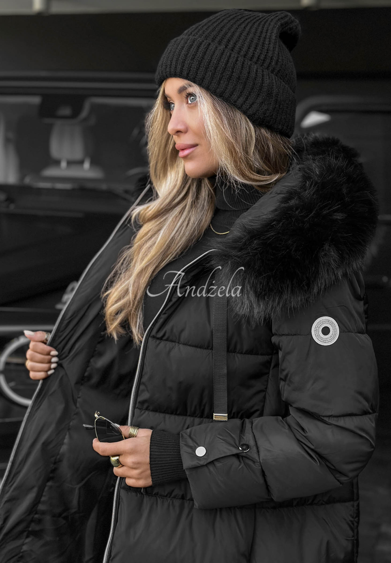 Lange, gesteppte Jacke mit Fellimitat Winter Sunday Schwarz