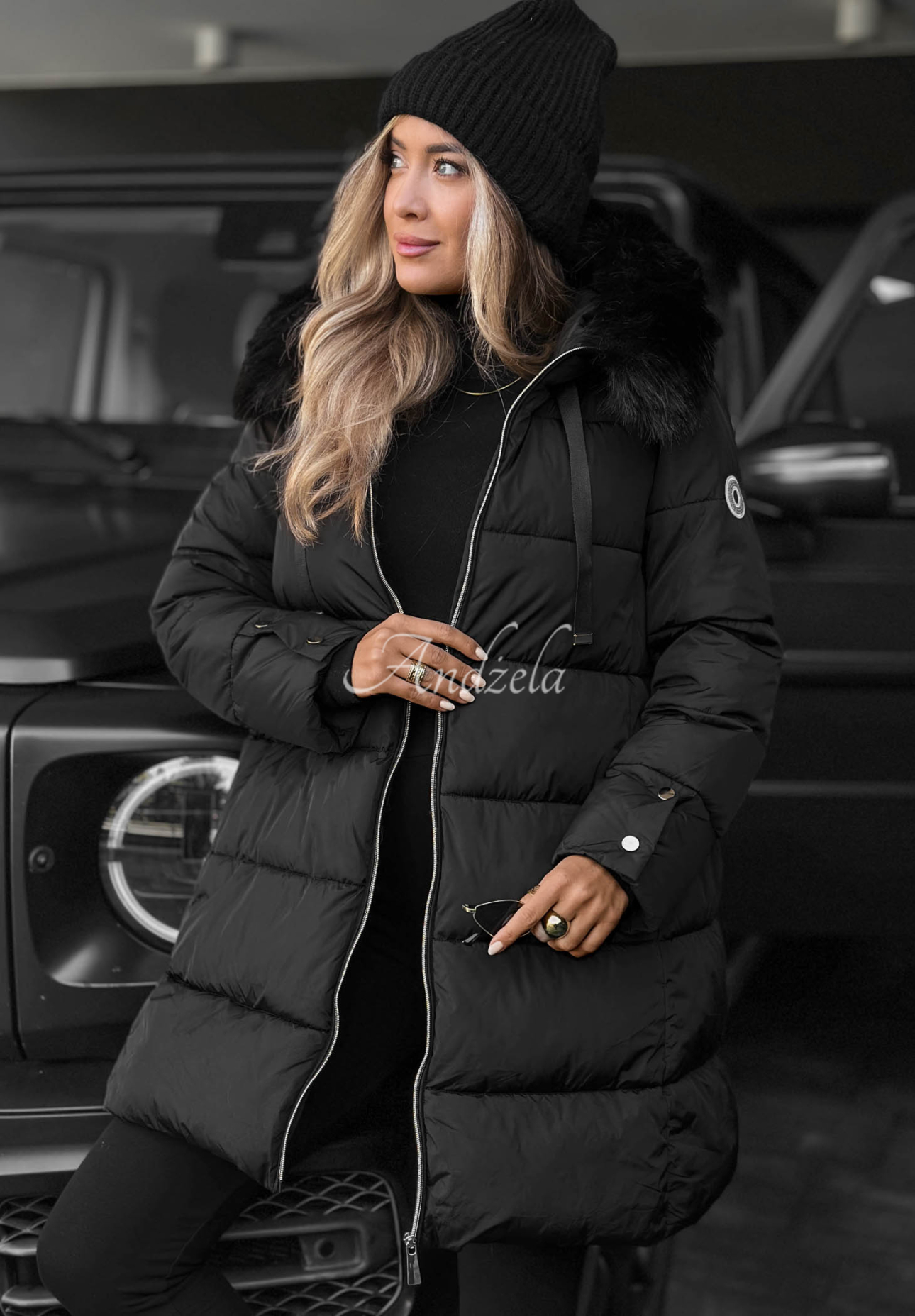 Lange, gesteppte Jacke mit Fellimitat Winter Sunday Schwarz