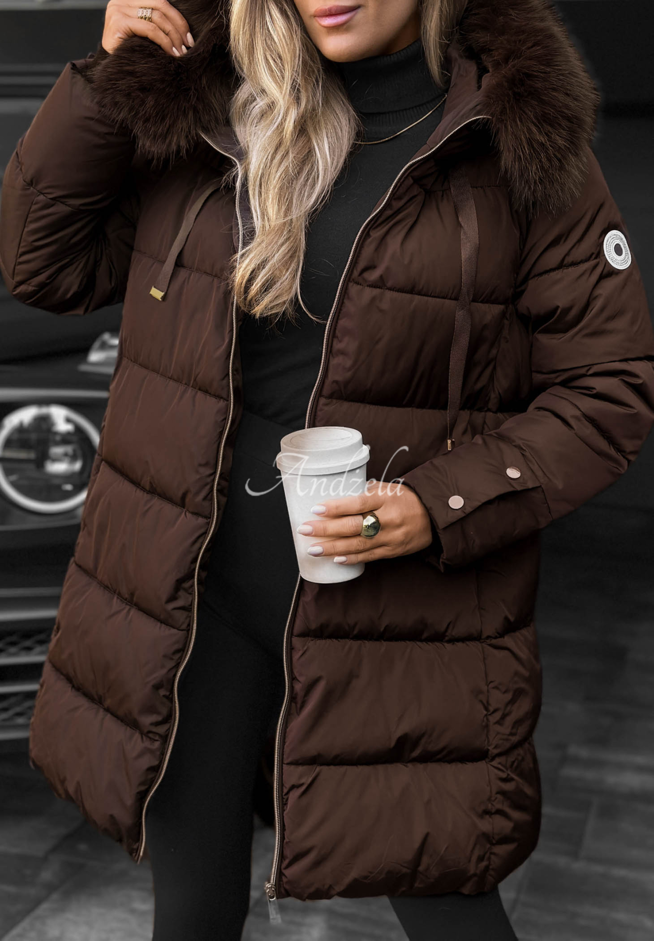Lange, gesteppte Jacke mit Fellimitat Winter Sunday Schokoladenbraun