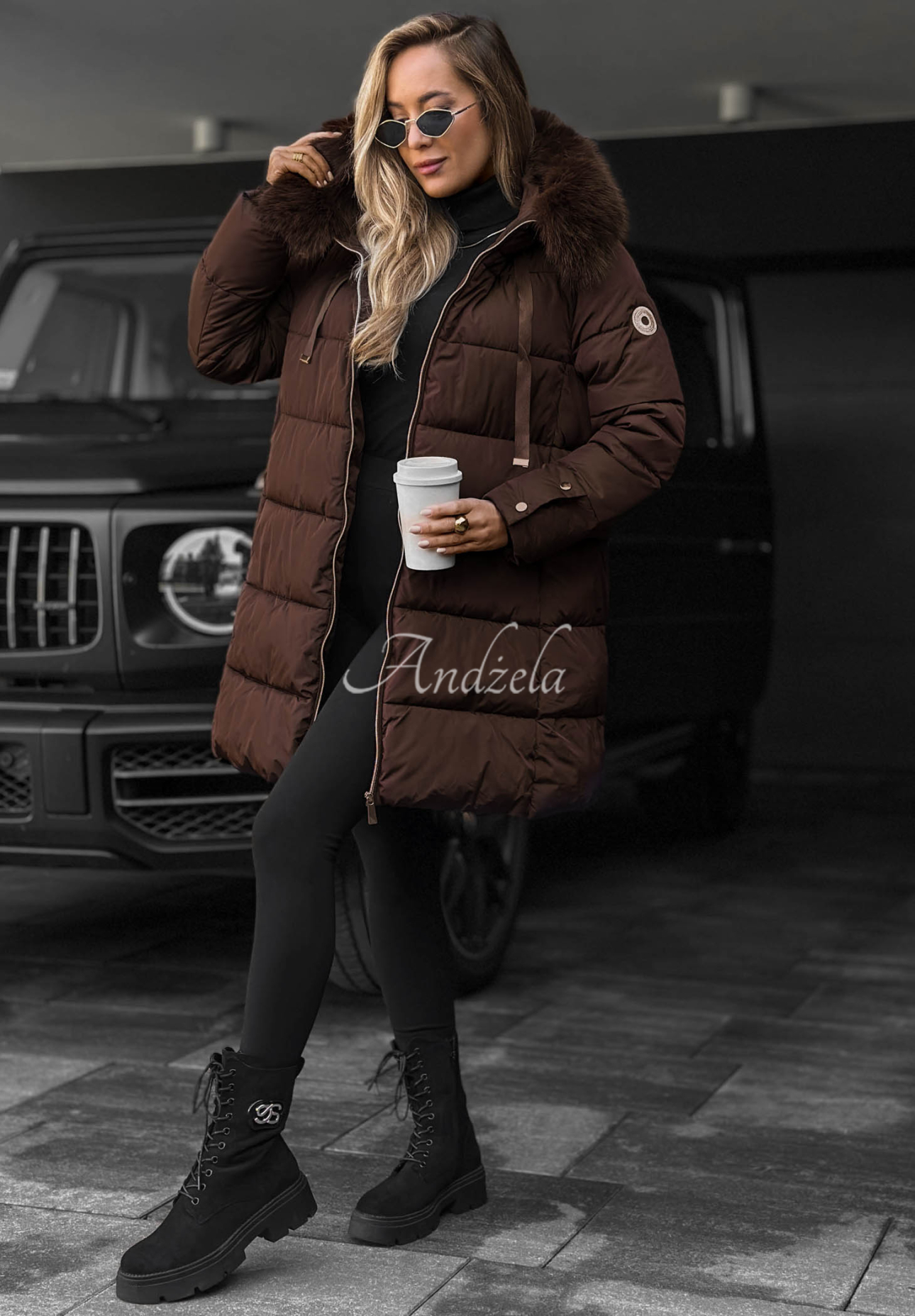 Lange, gesteppte Jacke mit Fellimitat Winter Sunday Schokoladenbraun
