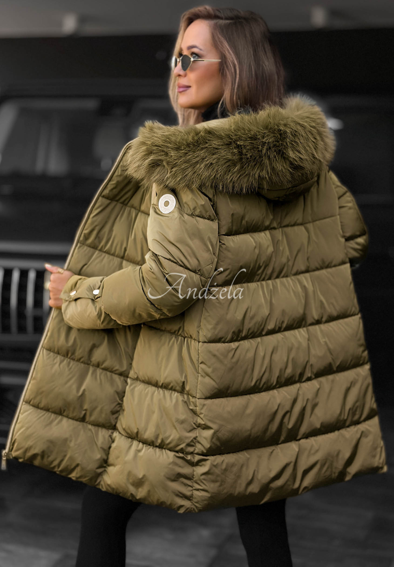 Lange, gesteppte Jacke mit Fellimitat Winter Sunday Khaki