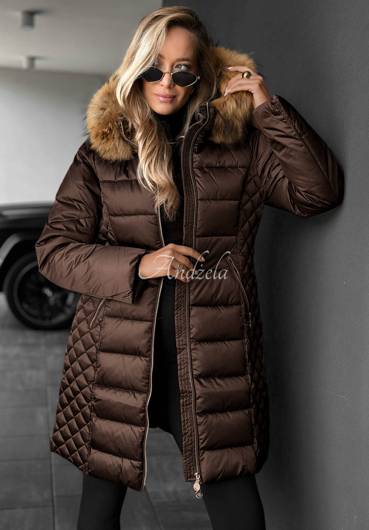 Lange, gesteppte Jacke mit Fellimitat Afterglow Hours Schokoladenbraun