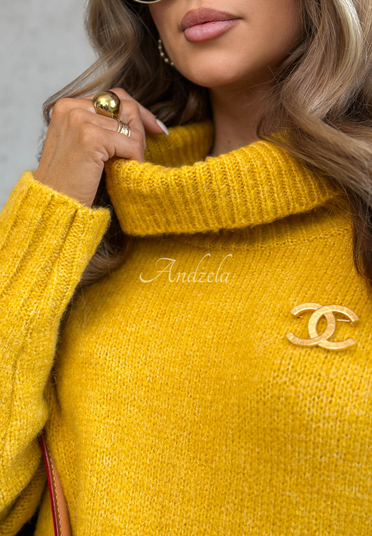 Oversize-Rollkragenpullover Benin Senffarben