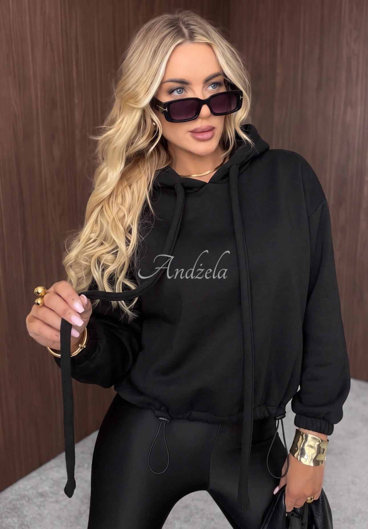 Oversize-Kapuzenpullover aus Baumwolle Not Quite Schwarz