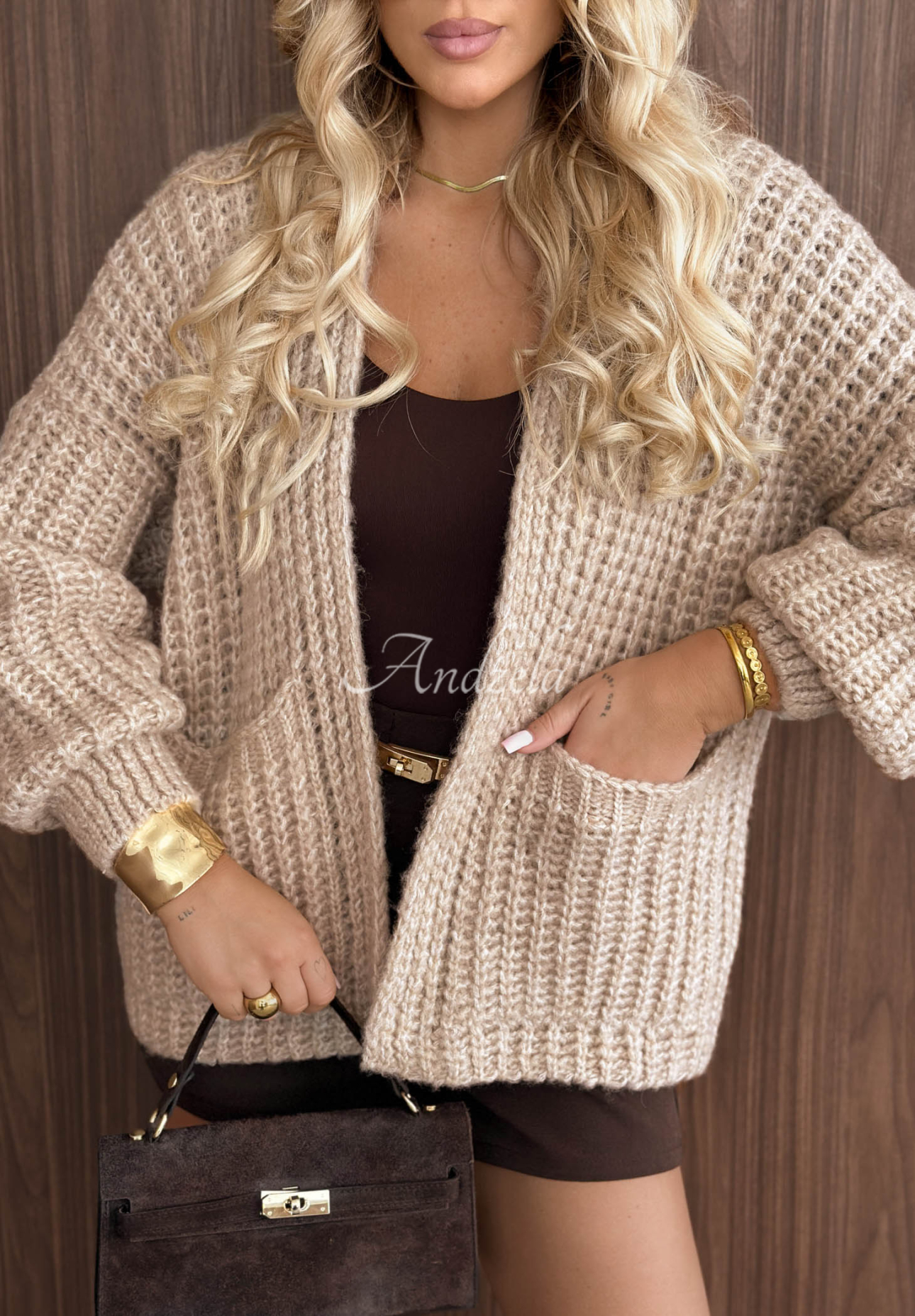 Kurzer Cardigan mit Wolle Simply Cozy Beige
