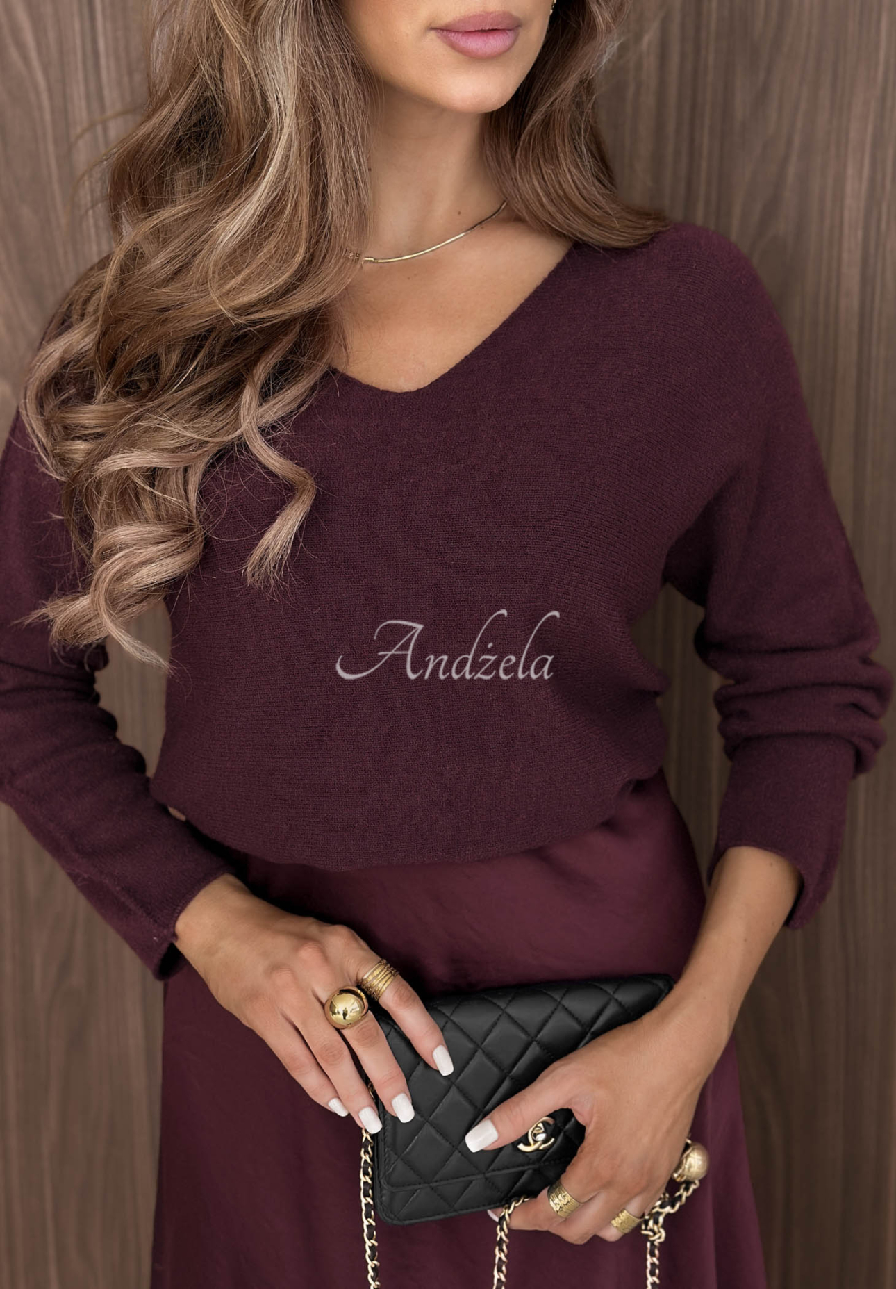 Leichter Viskose-Pullover mit V-Ausschnitt Amber Woods Beerenfarben