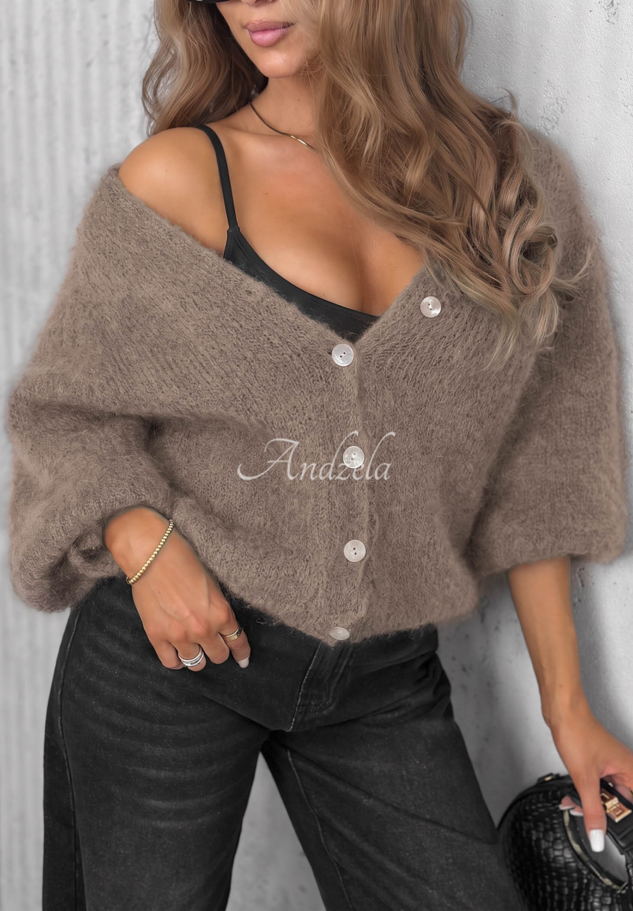 Kurzer Mohair-Cardigan mit Knopf Sugar Cloud Mokkafarben