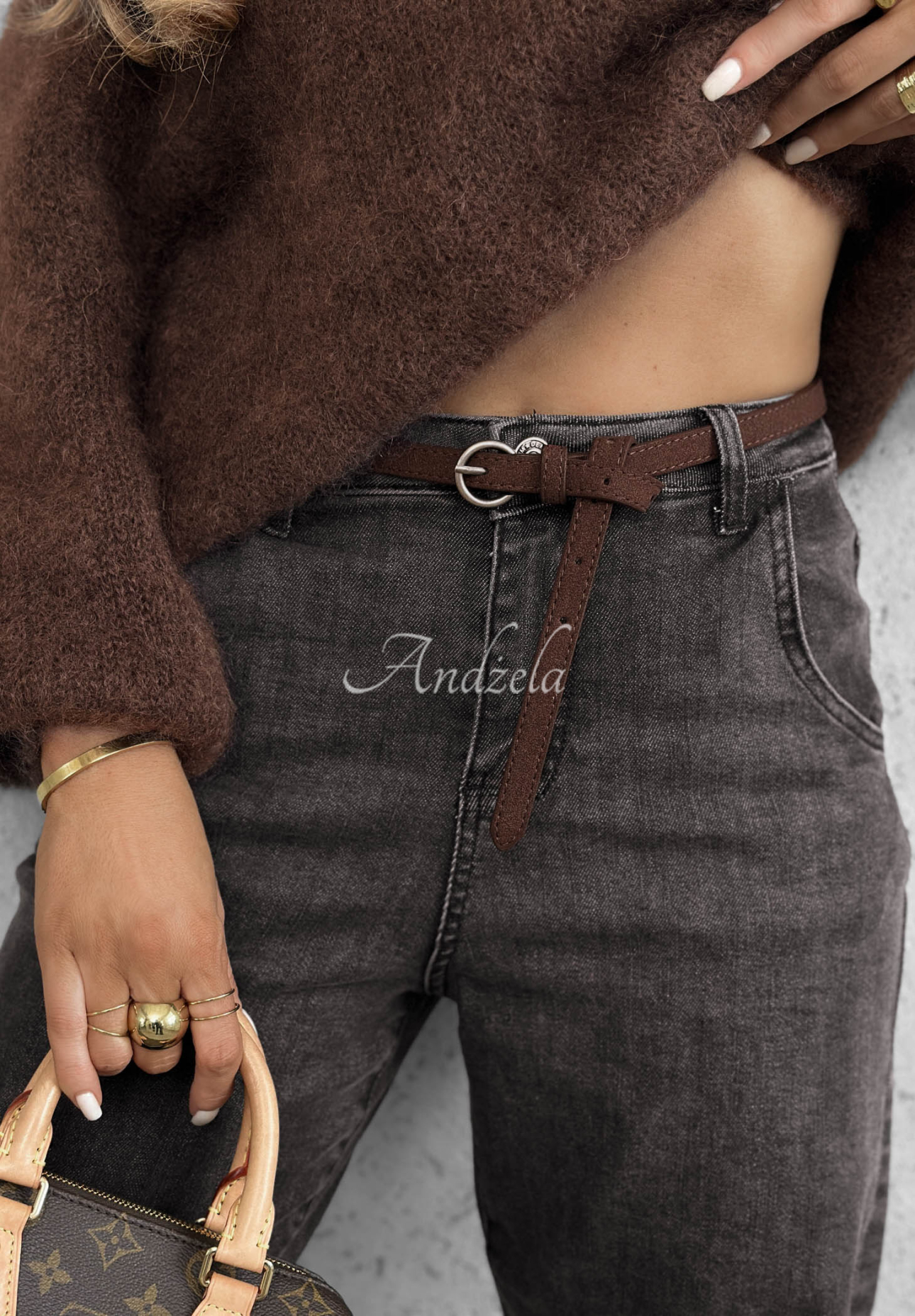 Mom-Fit Jeans mit Gürtel Running Late Grau