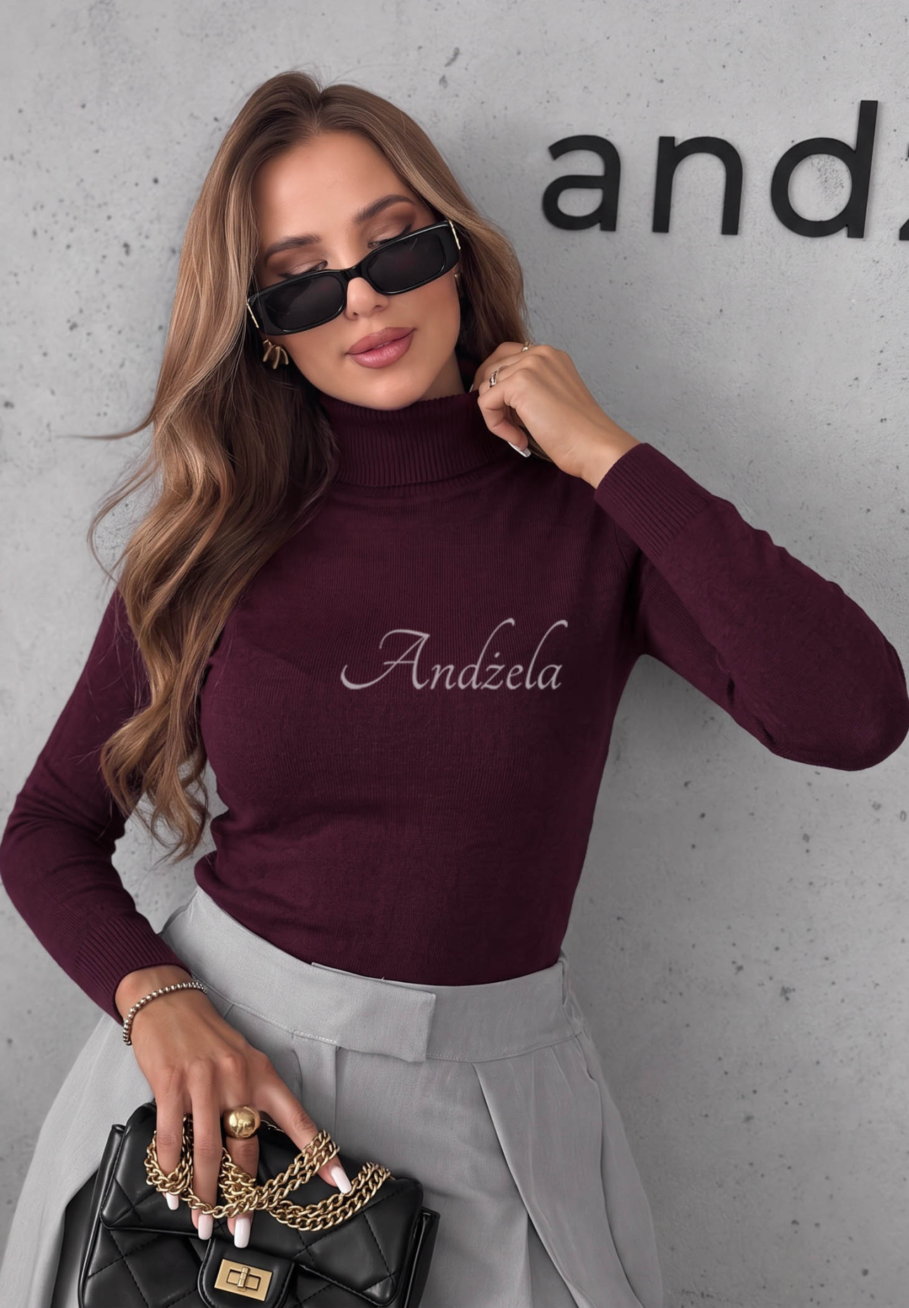 Figurnaher Rollkragenpullover Solange Beerenfarben