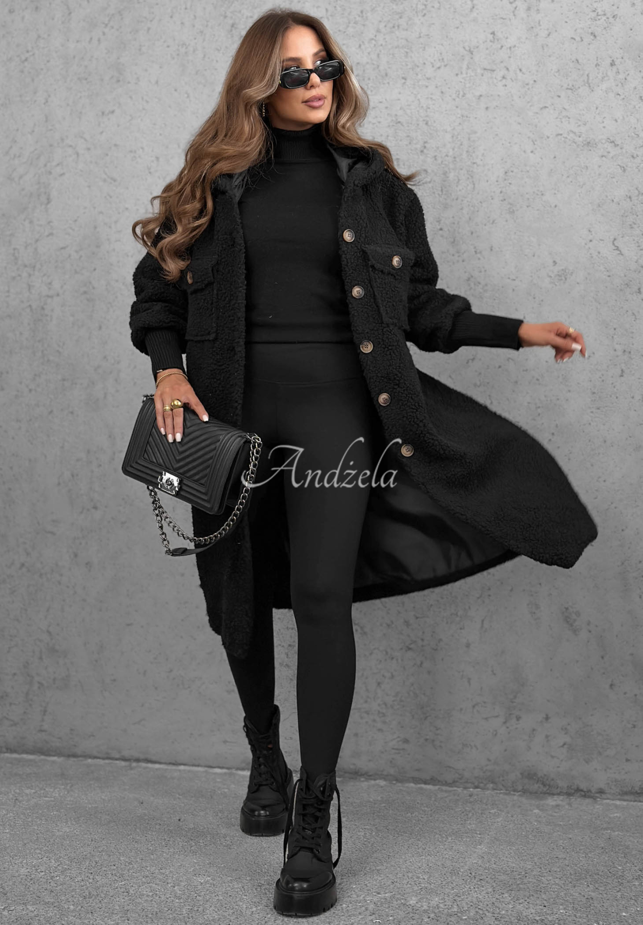 Langer Lammfellmantel mit Kapuze Aspen Babe Schwarz