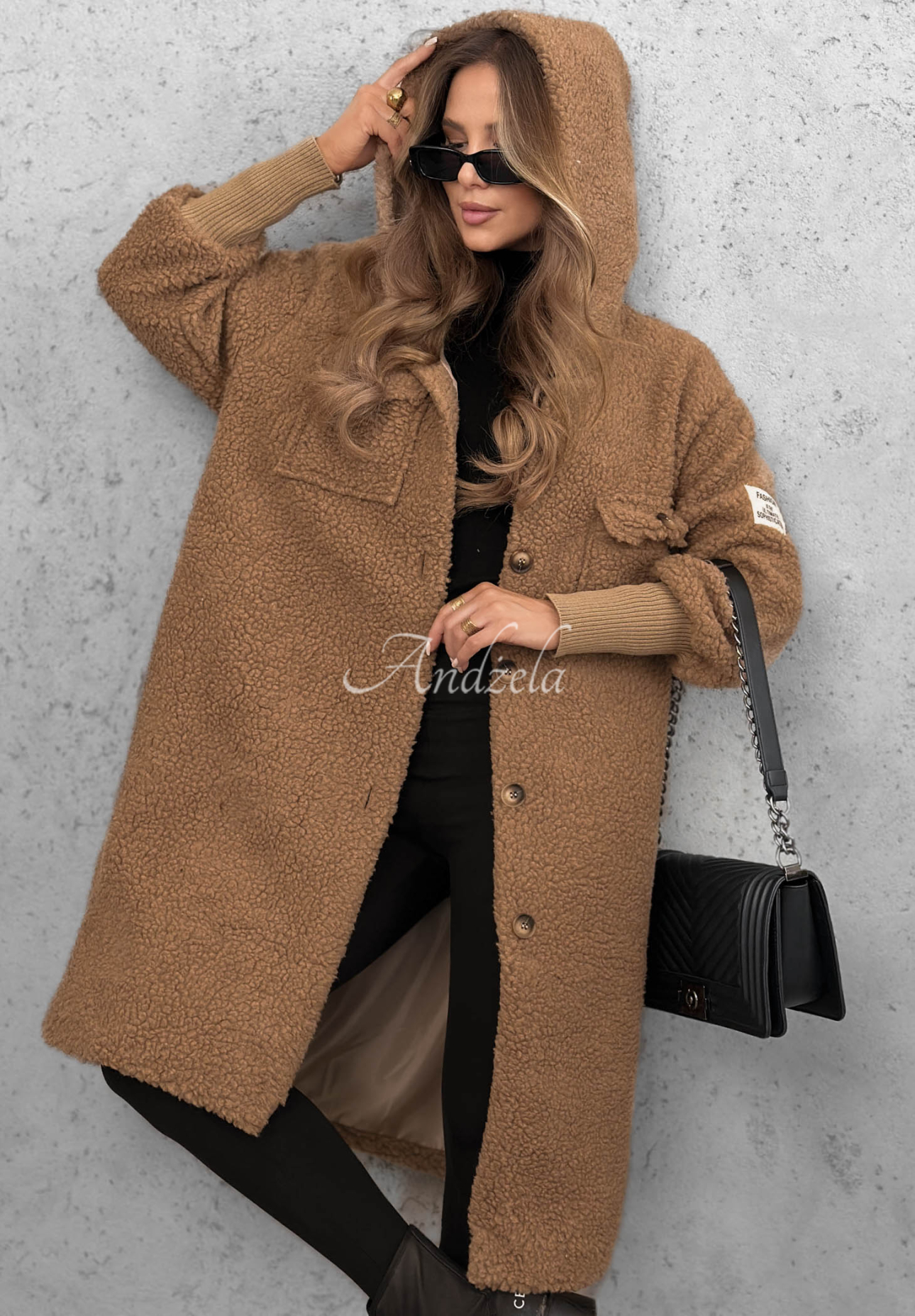 Langer Lammfellmantel mit Kapuze Aspen Babe Camel