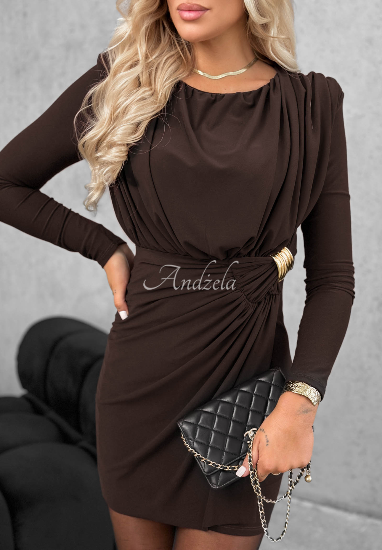 Figurbetontes Minikleid mit dekorativen Raffungen Elegant Miss Schokoladenbraun
