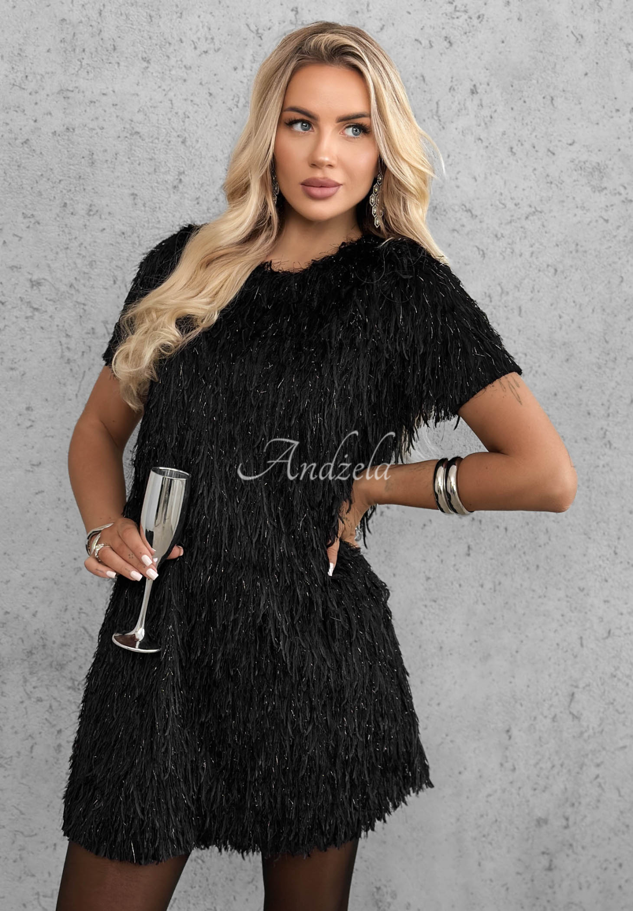Mini-Kleid mit Federn Dangerous Charm Schwarz