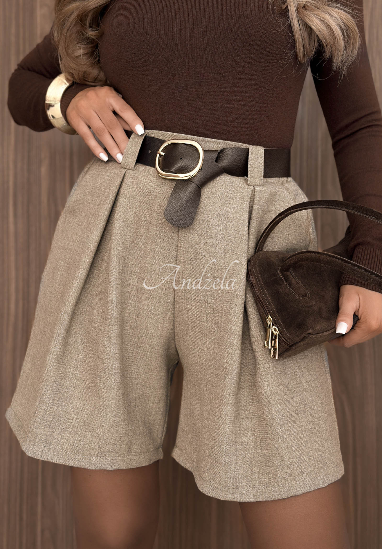 Kurze Stoffshorts mit Viskose und Gürtel Maple Days Beige