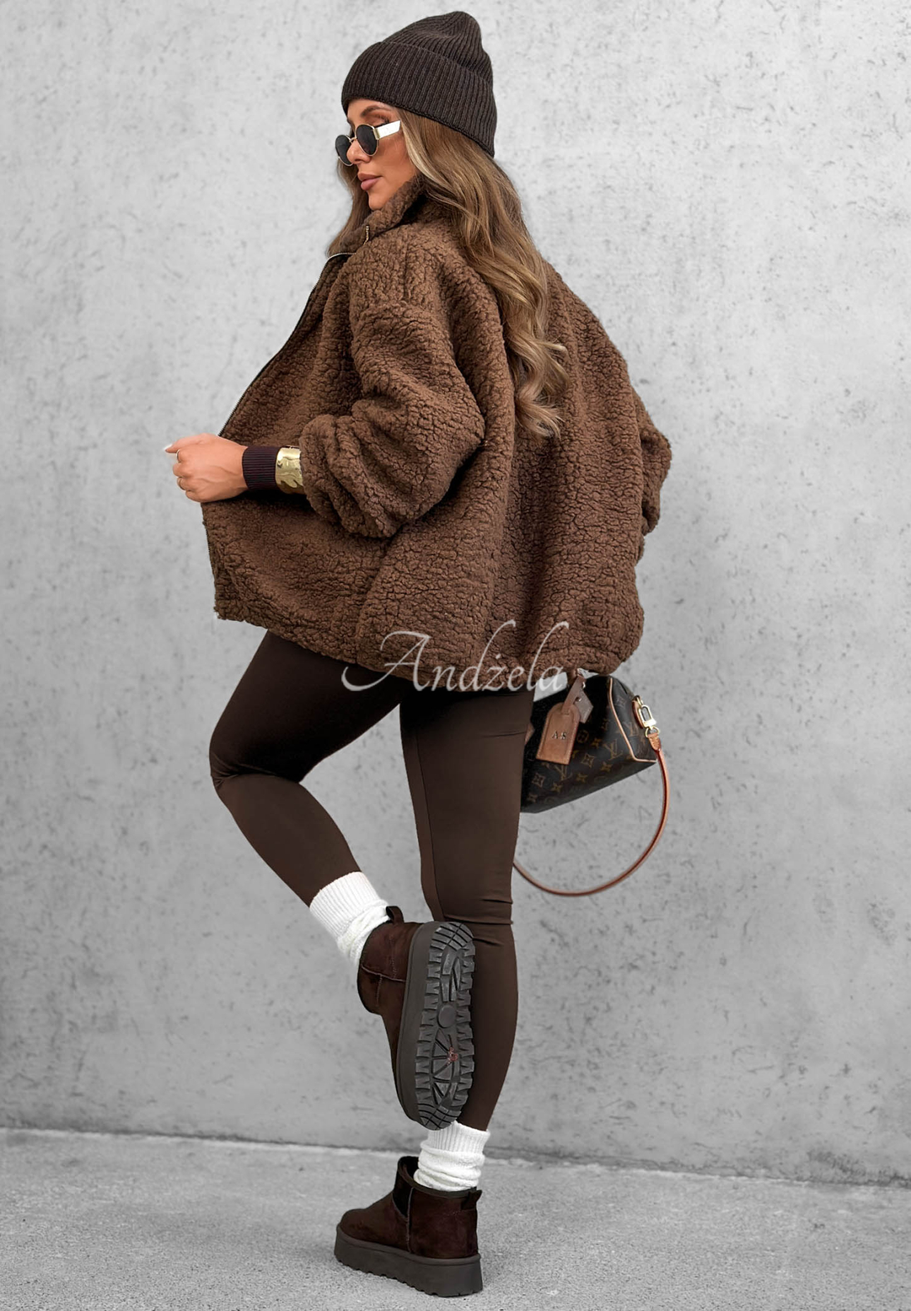 Kurze Bomberjacke aus Sherpa-Lammfellimitat Cloud Candy Schokoladenbraun