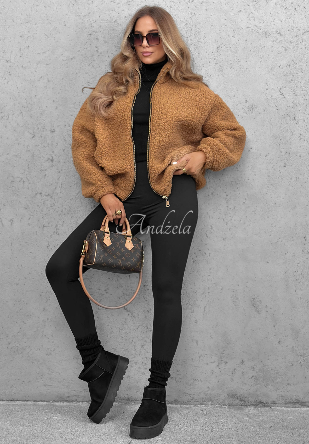 Kurze Bomberjacke aus Sherpa-Lammfellimitat Cloud Candy Camel