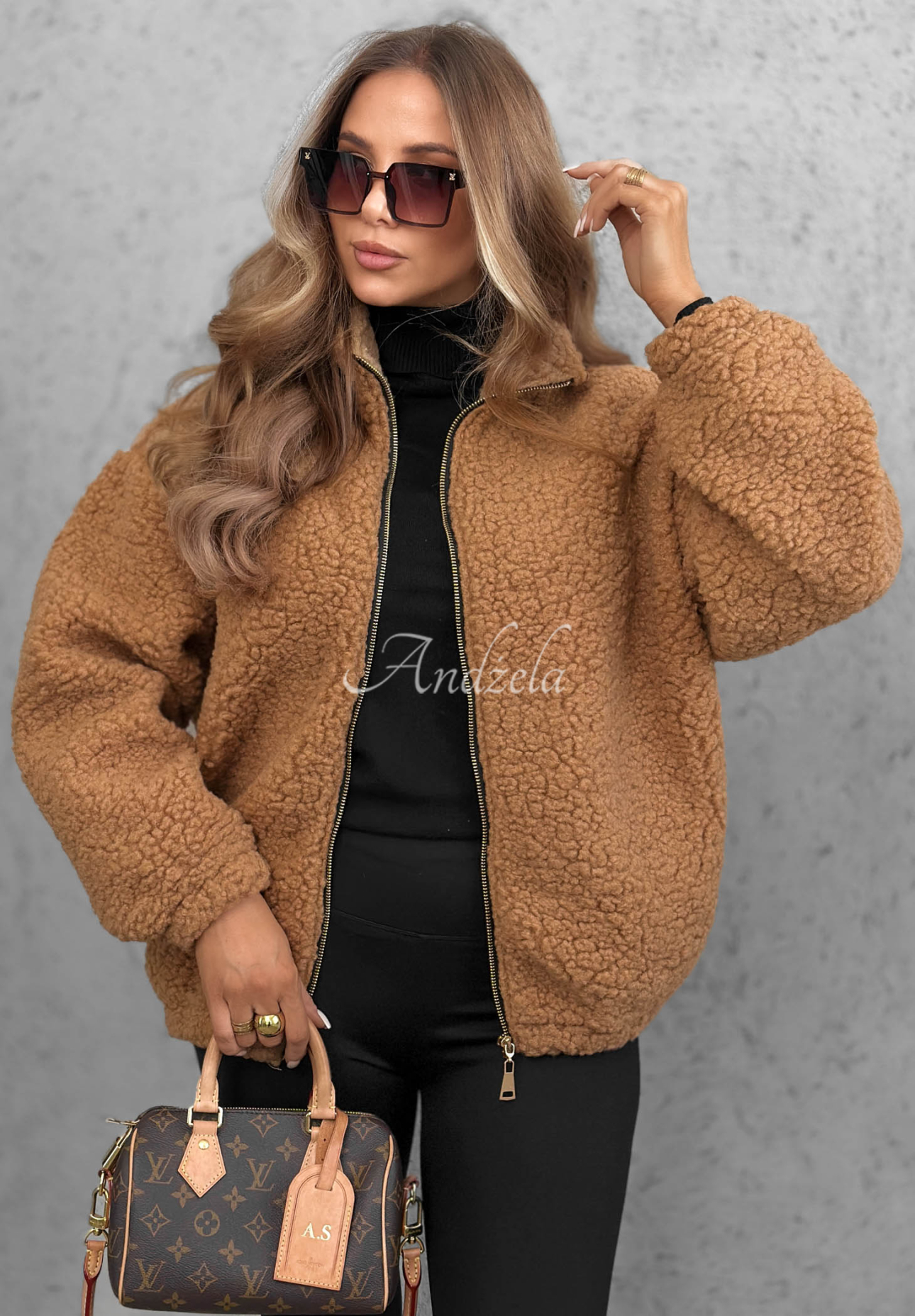 Kurze Bomberjacke aus Sherpa-Lammfellimitat Cloud Candy Camel