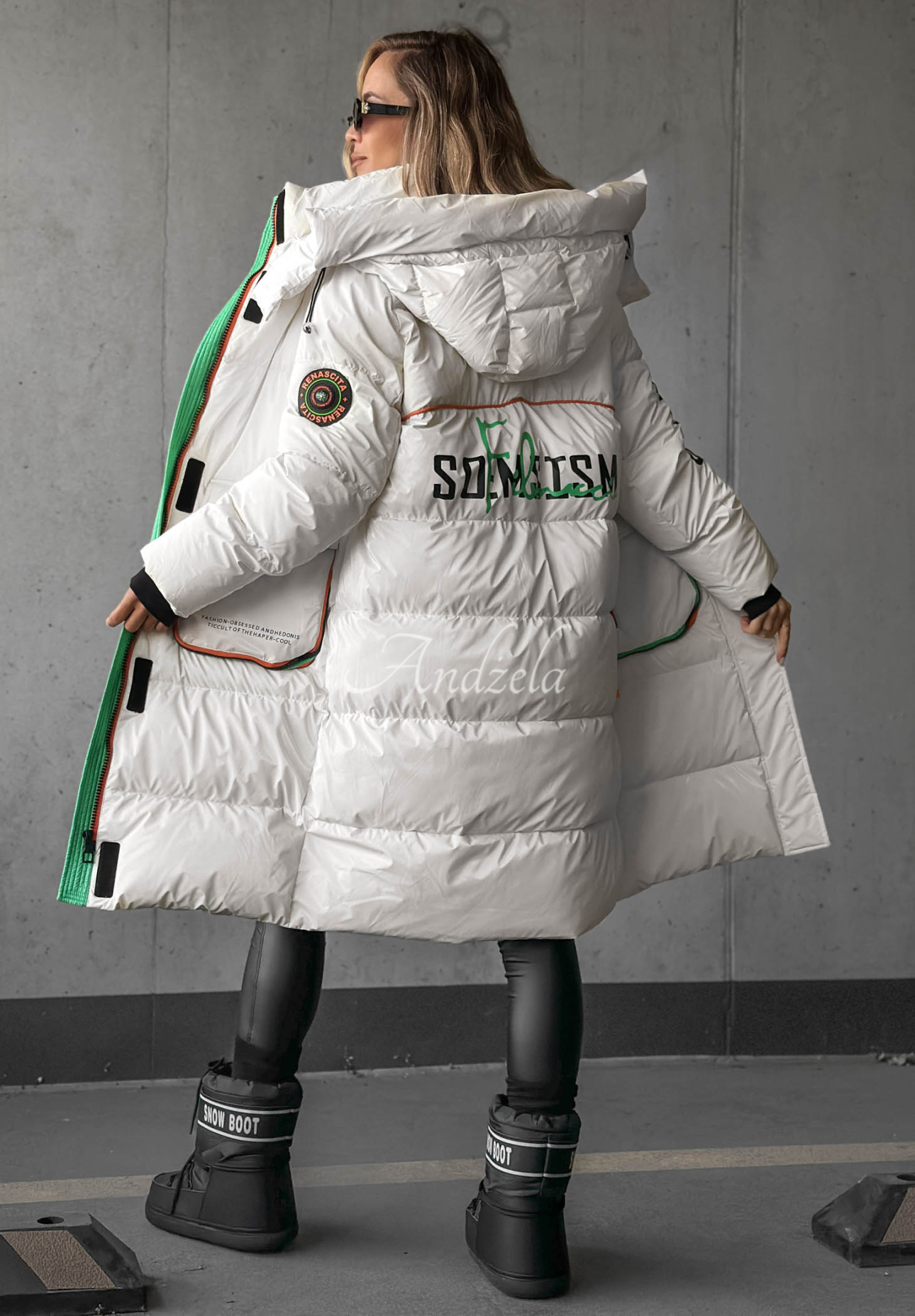 Lange Steppjacke mit Kapuze Silver Frost Weiß