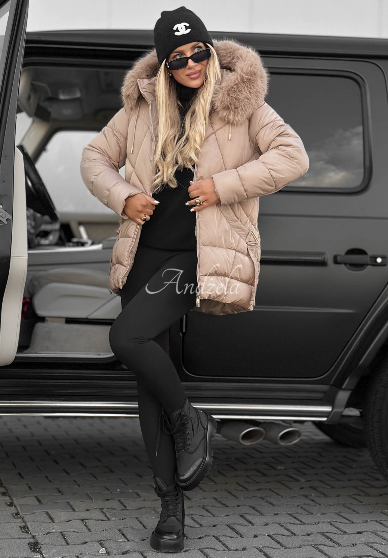 Gesteppte Jacke mit Fellimitat Snow Babe Beige