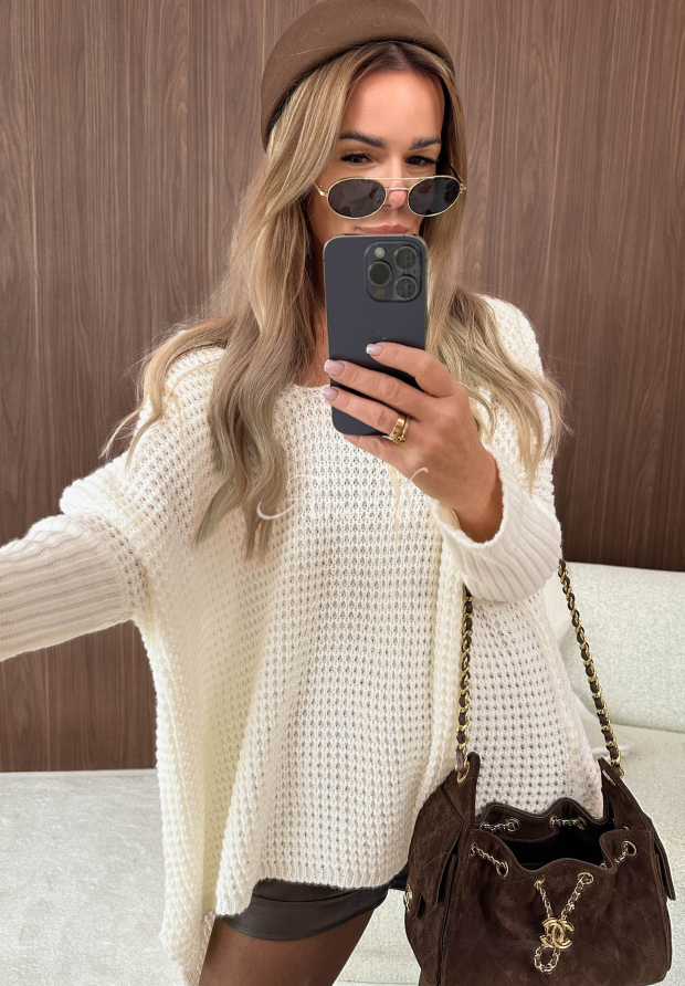 Asymmetrischer Oversize-Pullover Amber Knit Ecru