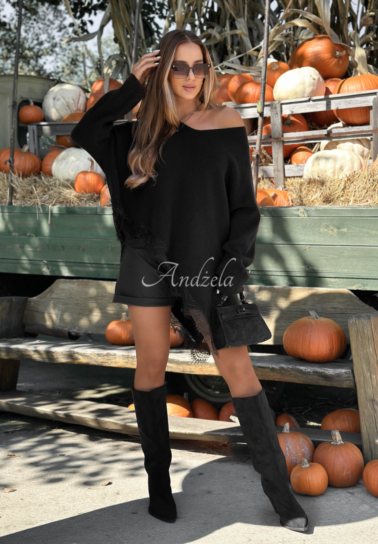 Asymmetrischer Spitzenpullover Secret Desire Schwarz