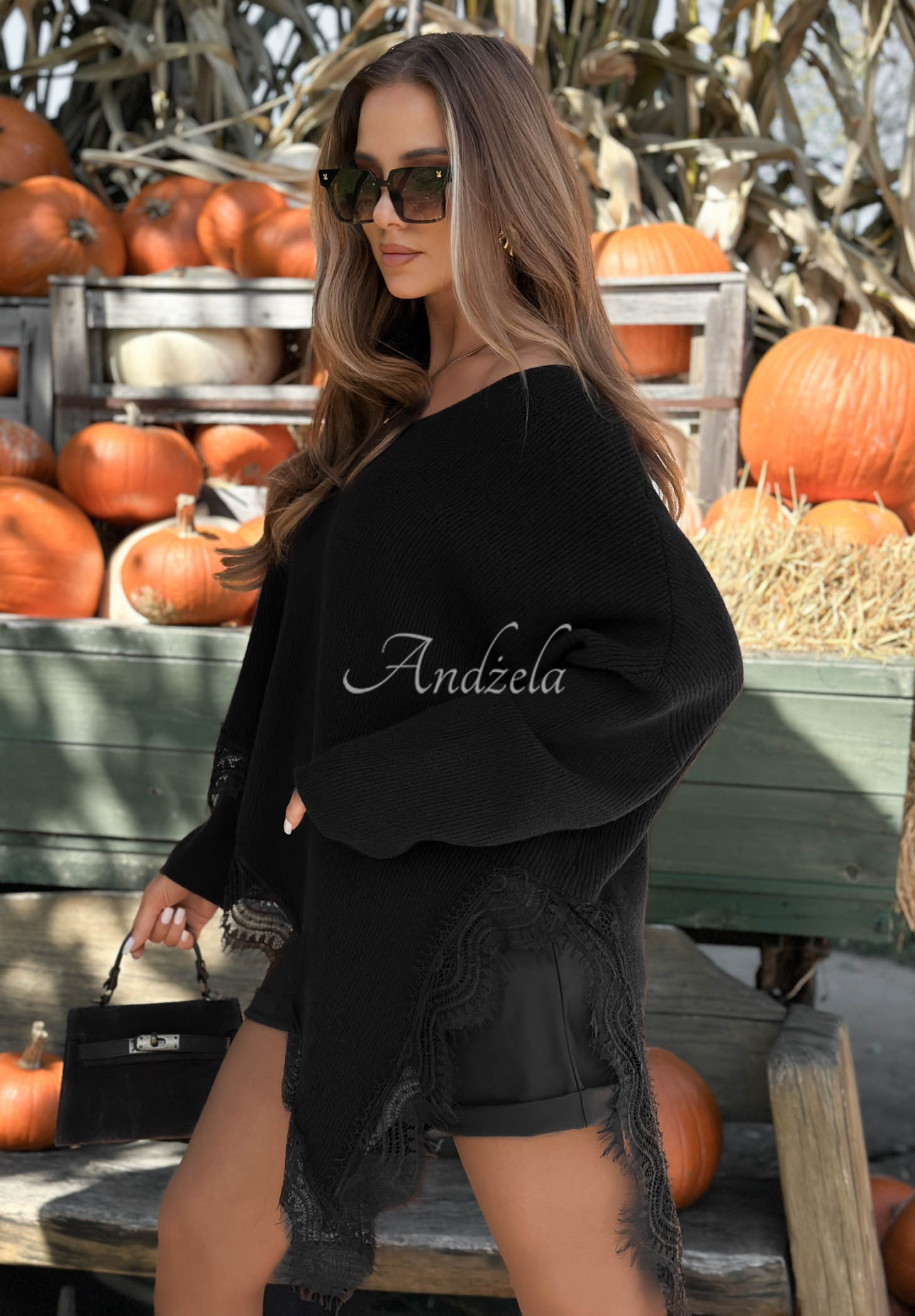 Asymmetrischer Spitzenpullover Secret Desire Schwarz