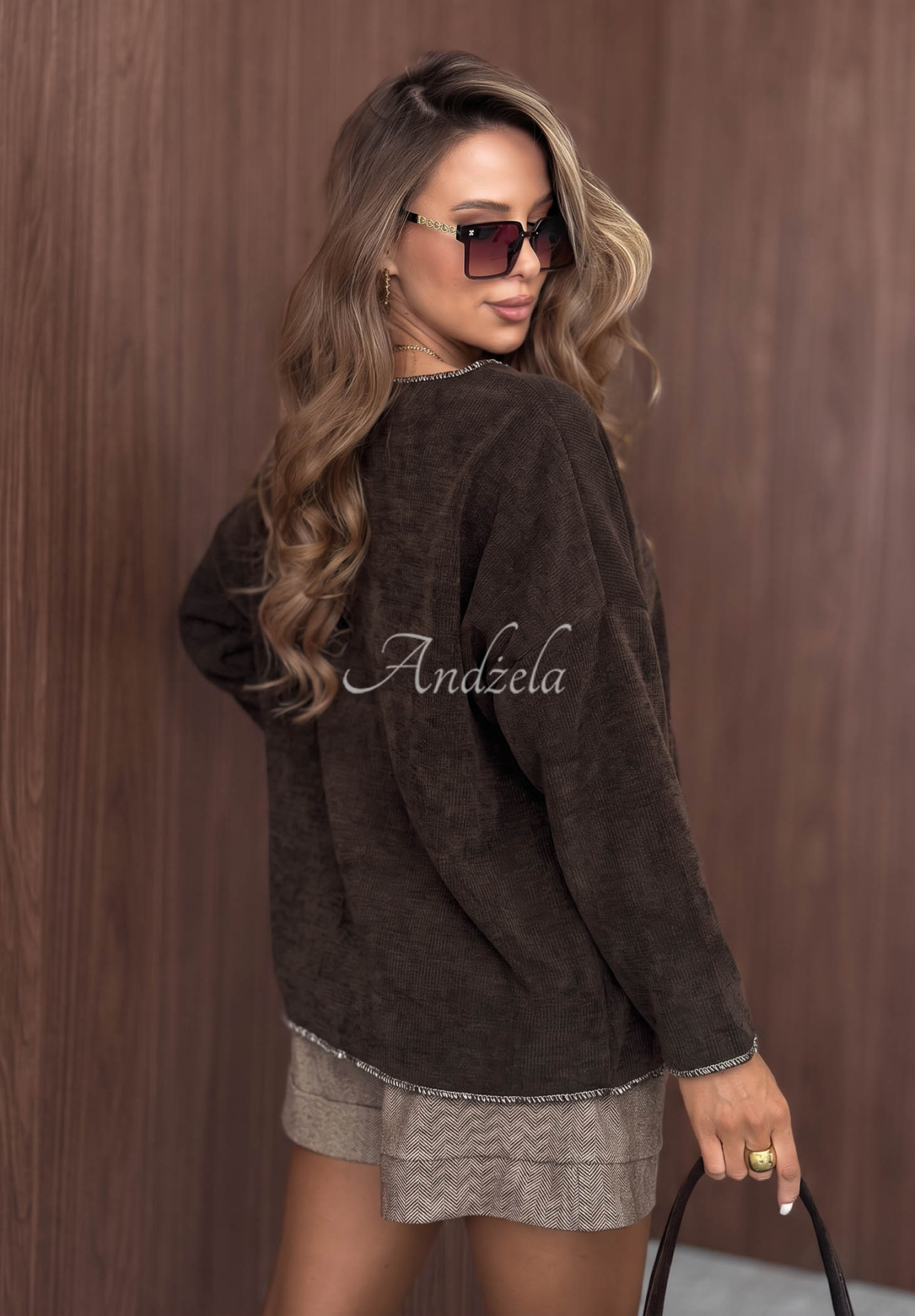 Leichter Oversize-Pullover aus Viskose mit Aufdruck The Most Beautiful Schokoladenbraun