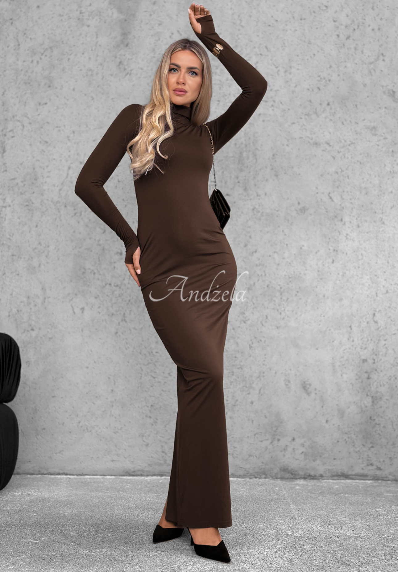 Figurbetontes Viskose-Kleid mit Rollkragen und Schlitz Red Carpet Schokoladenbraun