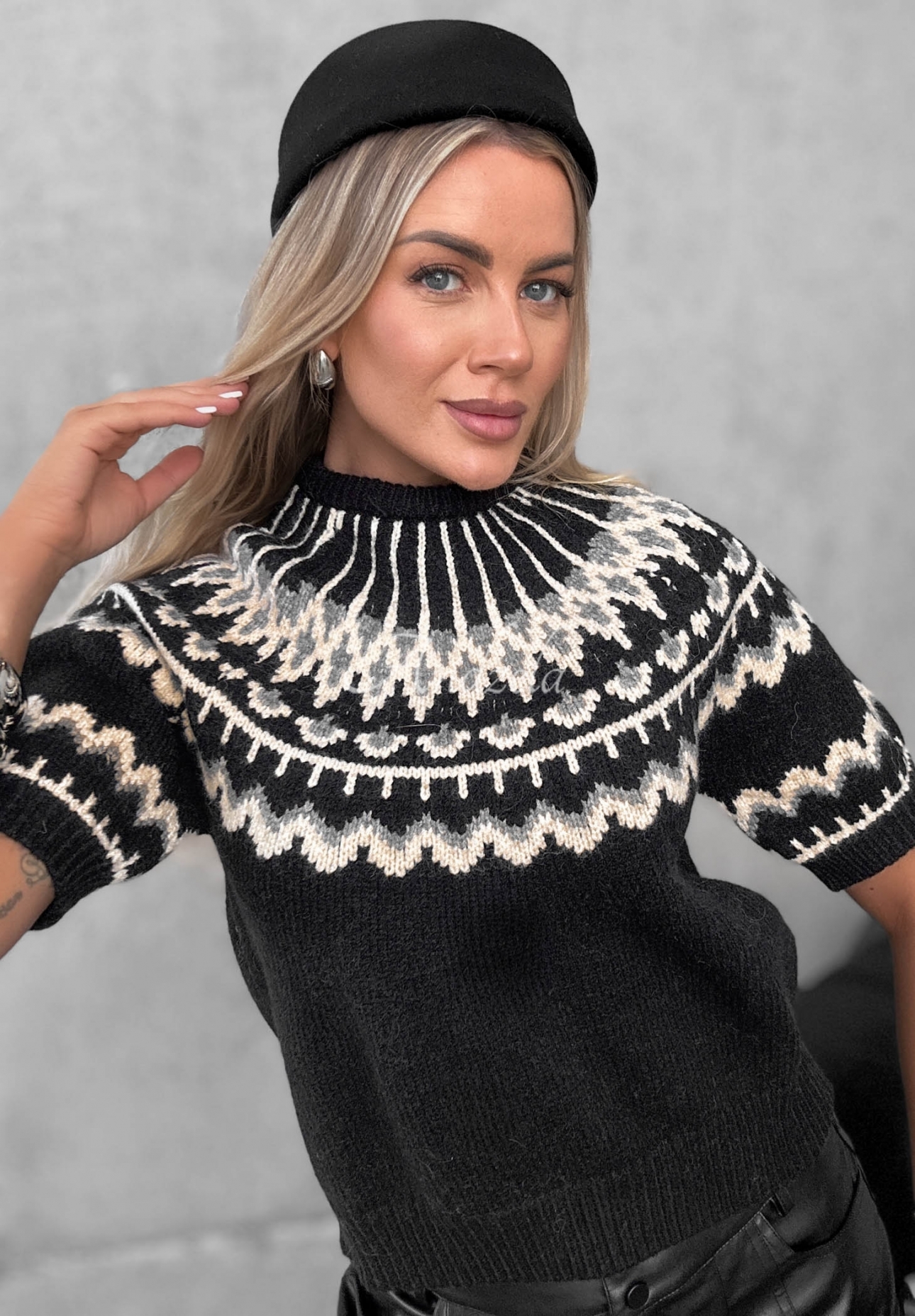 Gemusterter Pullover mit kurzen Ärmeln Mine October Schwarz