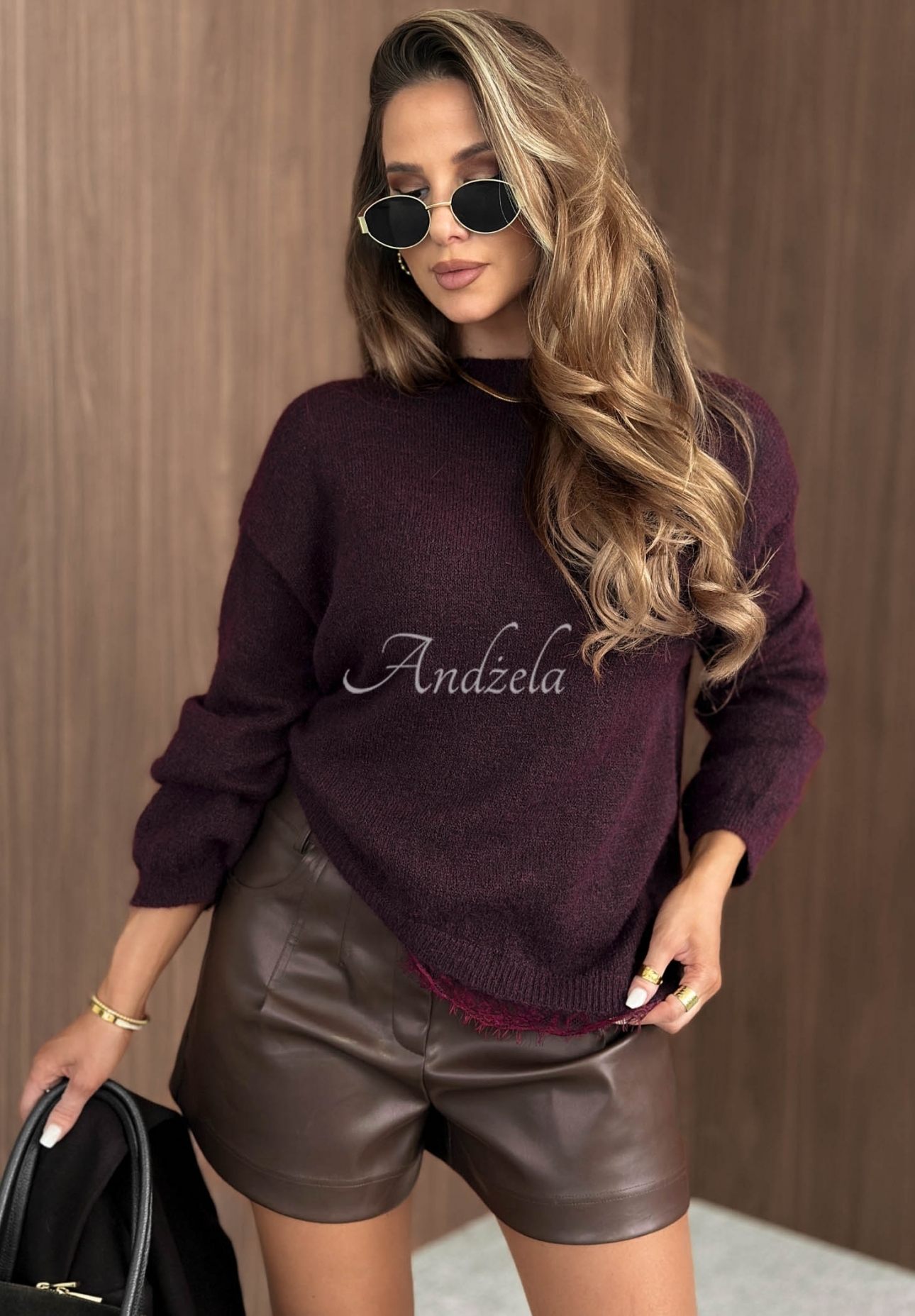 Weicher Pullover mit Spitze und Wolle Cloud Embrace Beerenfarben