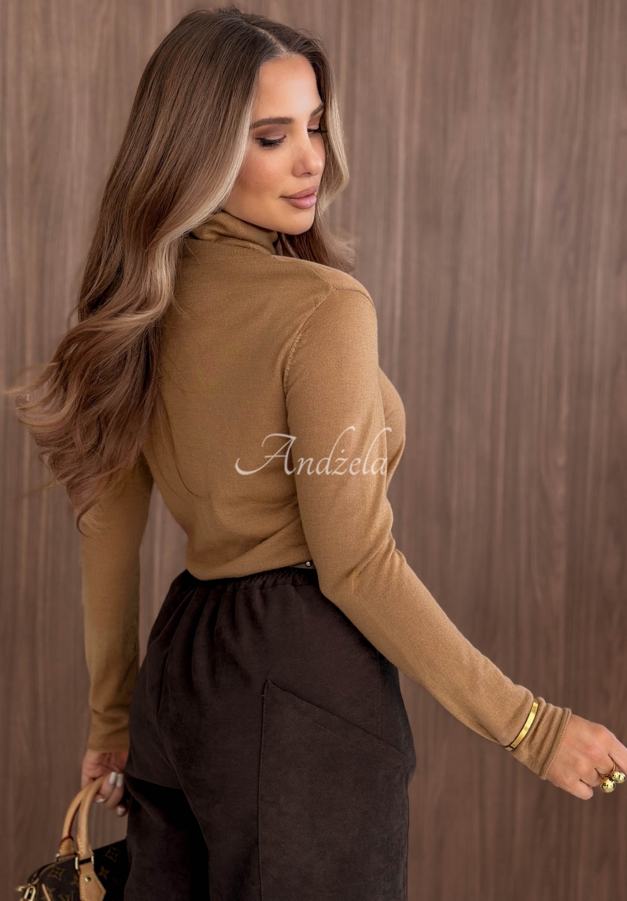 Leichter Wollpullover mit Rollkragen Royal Wool Camel