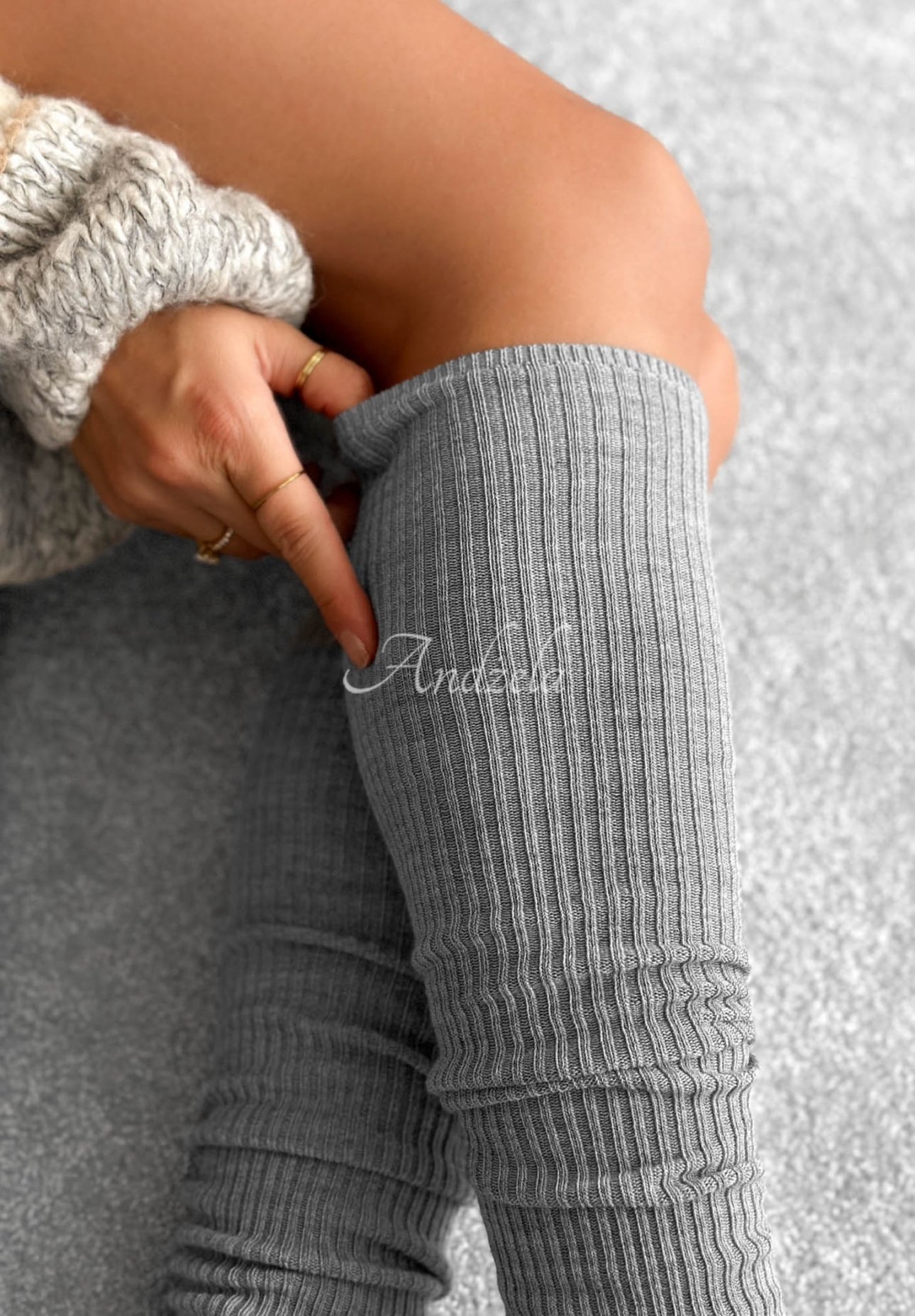 Gerippte Overknees mit Merinowolle Pretty Legs Grau