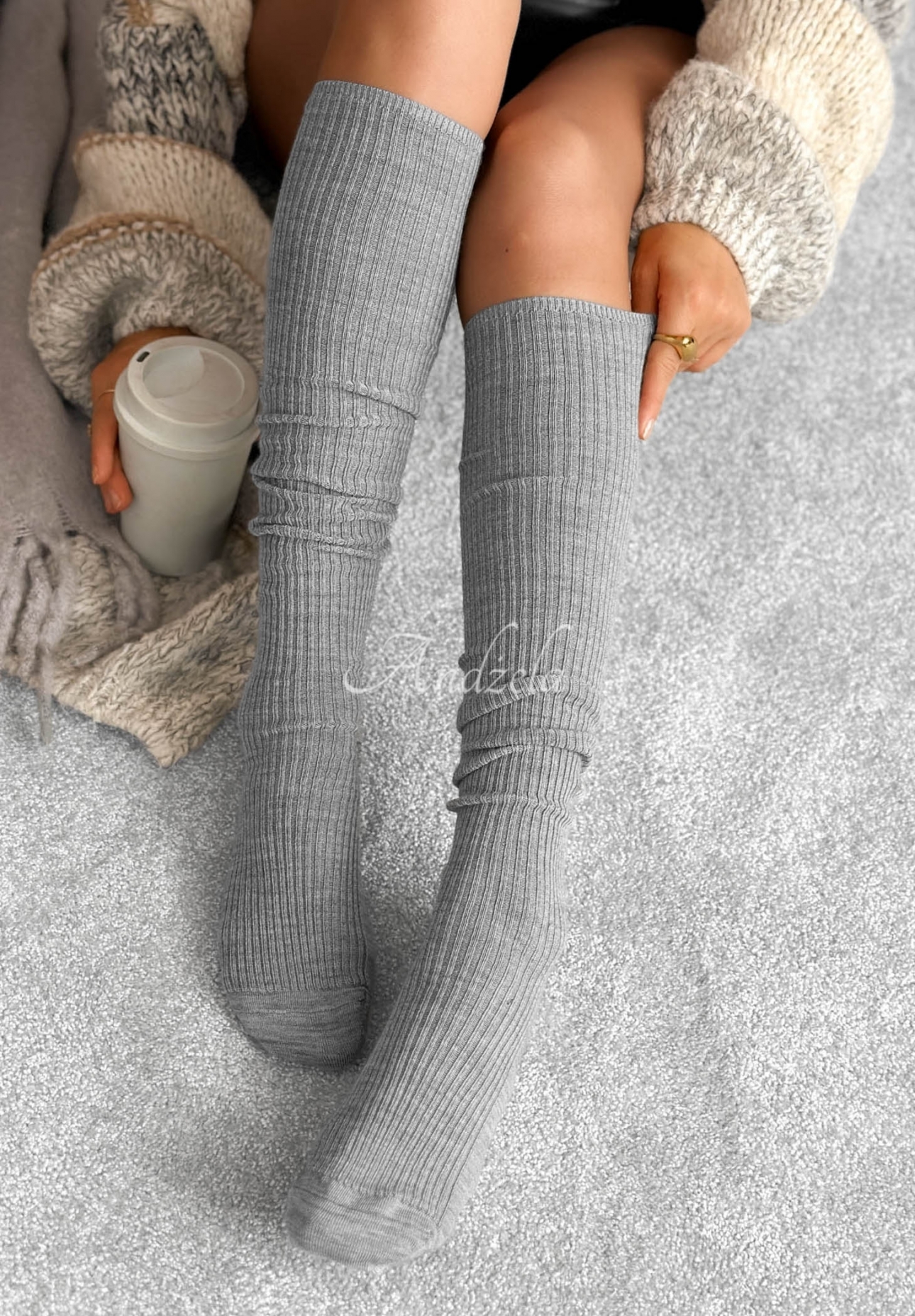 Gerippte Overknees mit Merinowolle Pretty Legs Grau