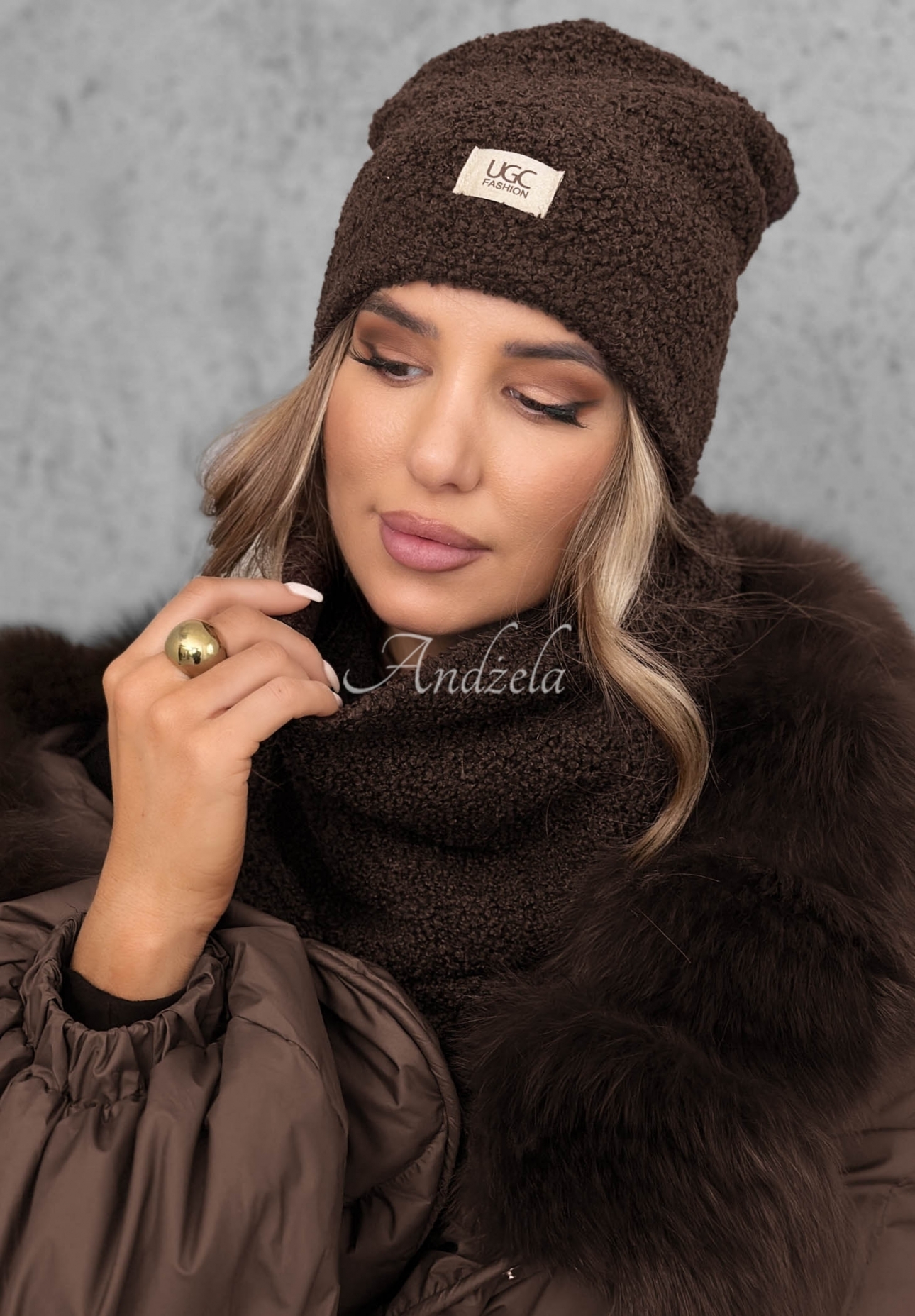 Set Mütze und Schlauchschal mit Lammfellimitat Winter Lady Schokoladenbraun
