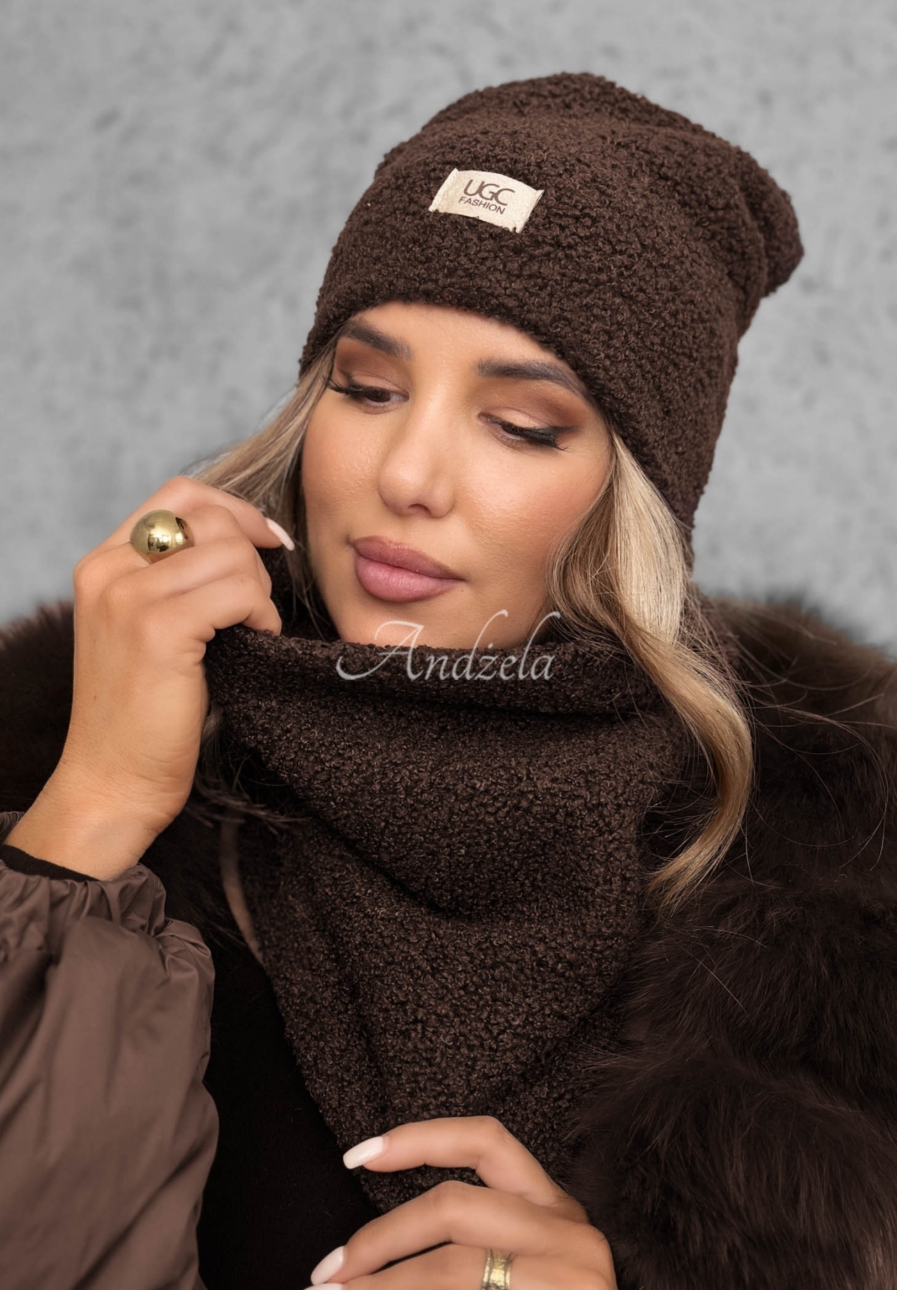 Set Mütze und Schlauchschal mit Lammfellimitat Winter Lady Schokoladenbraun