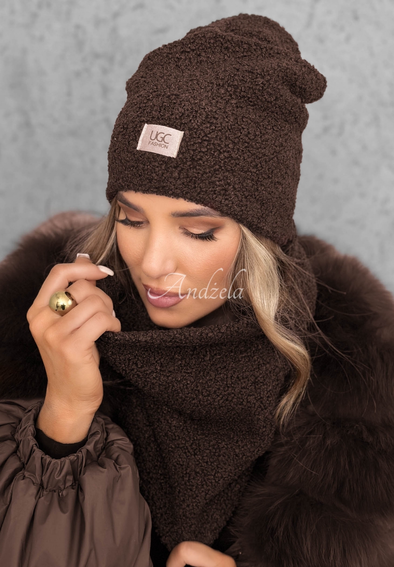 Set Mütze und Schlauchschal mit Lammfellimitat Winter Lady Schokoladenbraun
