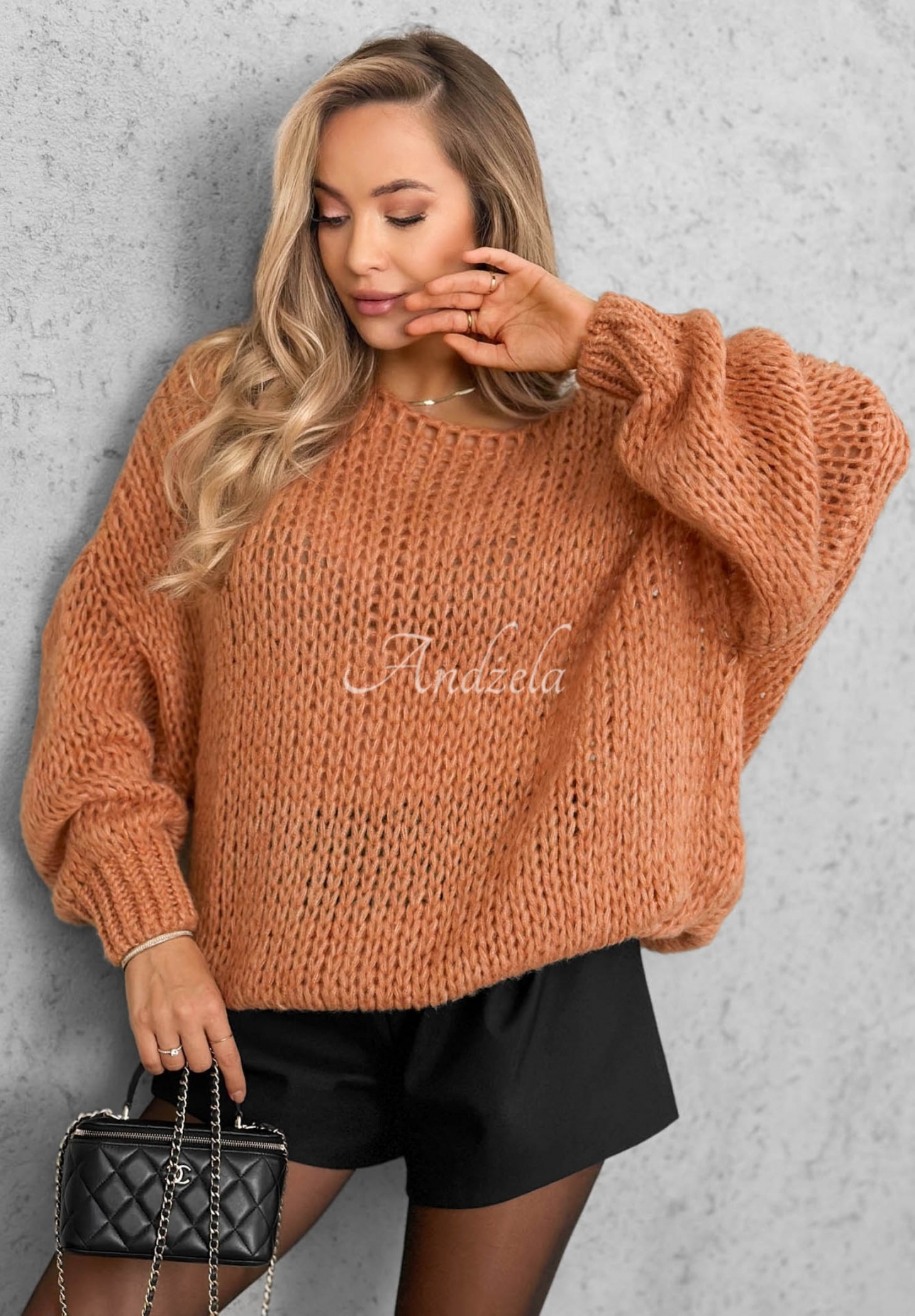 Weicher Oversize Pullover aus Wolle und Viskose Sugar Babe ryšavý