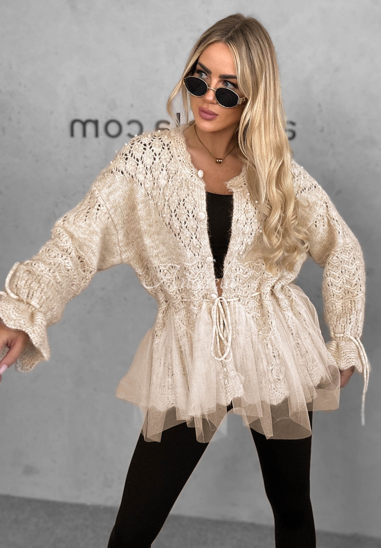 Strickjacke mit dekorativem Strickmuster, Wolle, Perlen und Tüll Blush Darling Beige