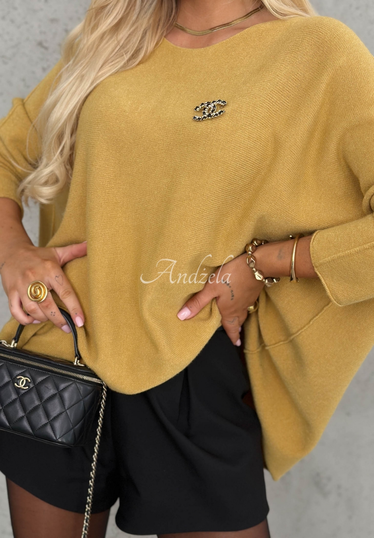 Oversize-Pullover aus Viskose Mellow Light Senffarben
