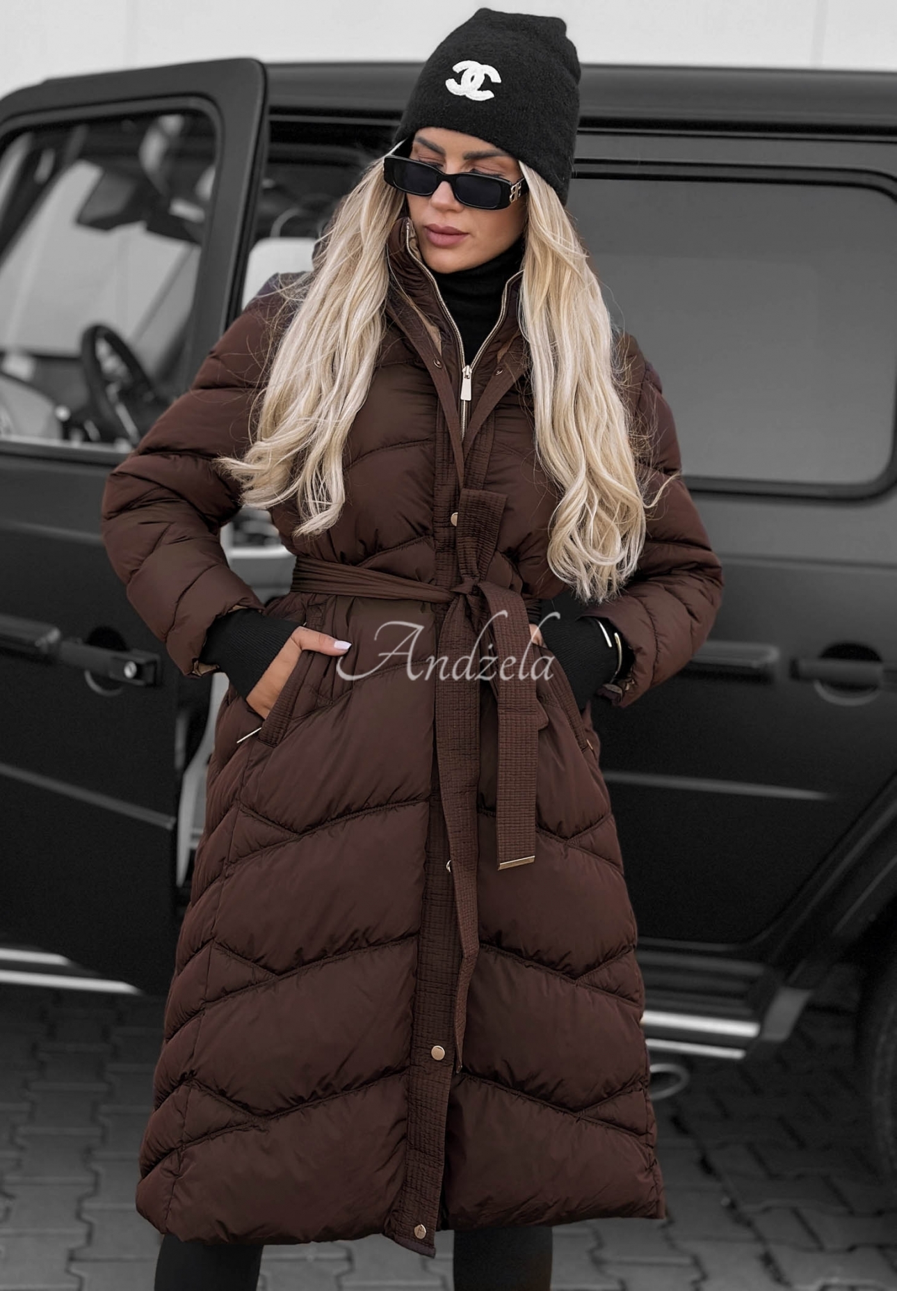 Lange, gesteppte Jacke mit Kapuze und Kragen Frost Angel Schokoladenbraun