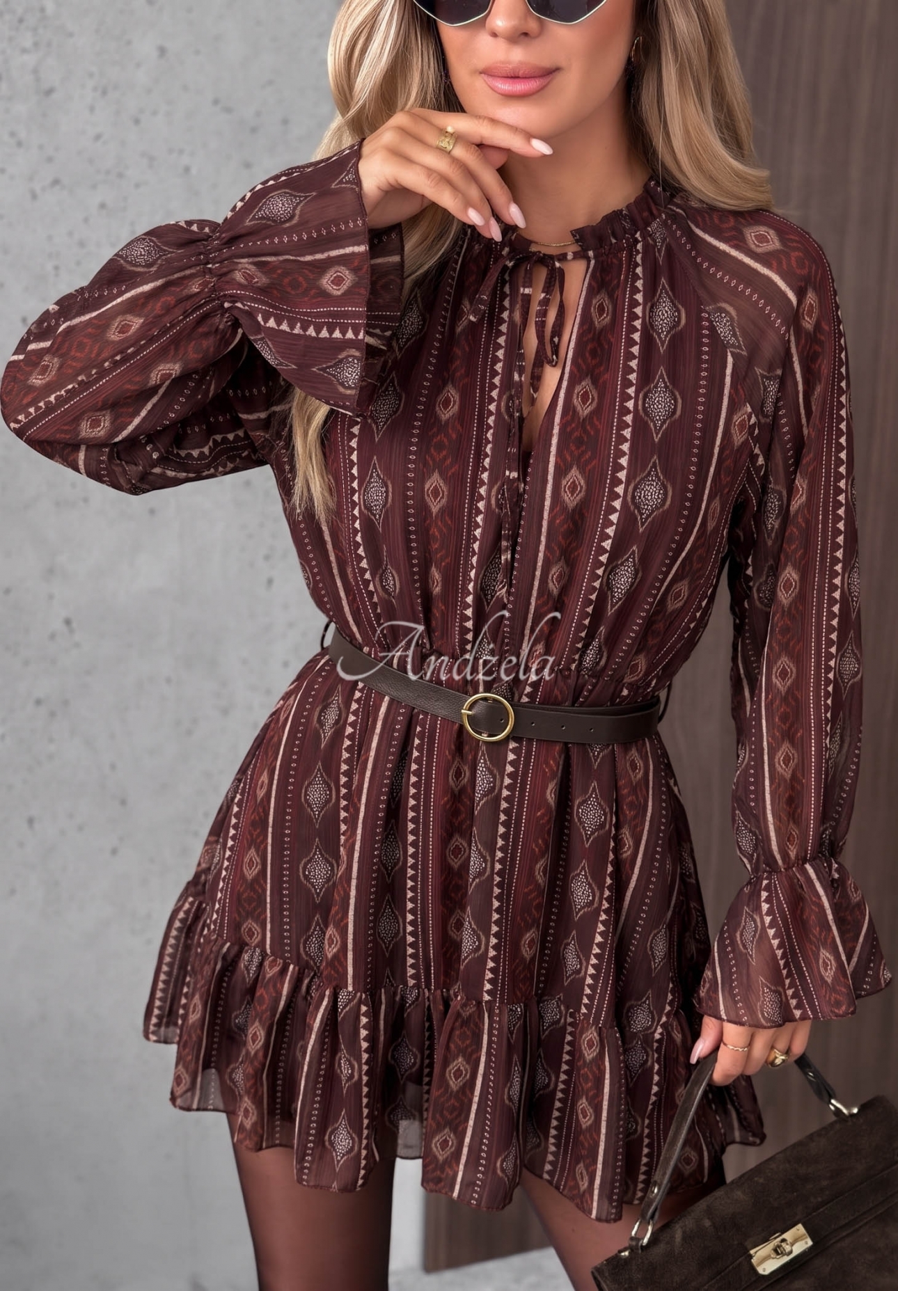 Gemustertes Minikleid mit Rüschen True Romance Beerenfarben